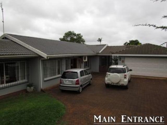 4 Bedroom House for Sale For Sale in Empangeni - Home Sell - MR096829