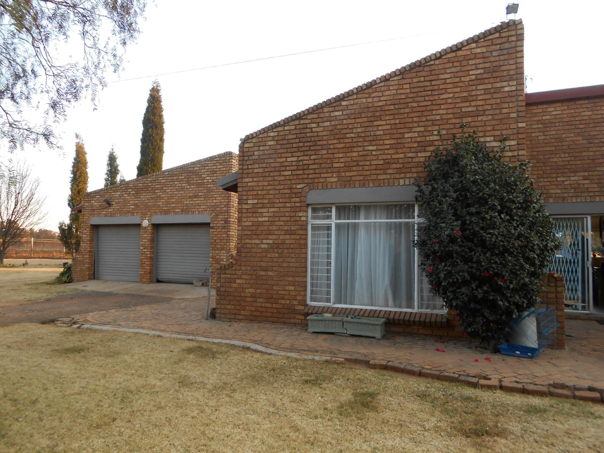 Front View of property in Benoni