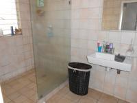 Bathroom 2 - 6 square meters of property in Benoni