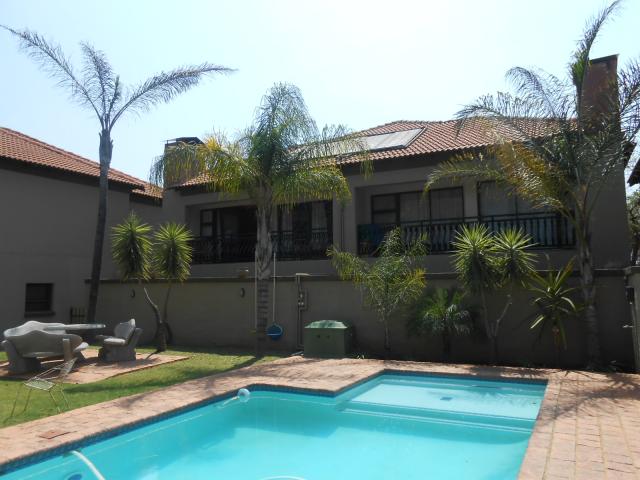 3 Bedroom Sectional Title for Sale For Sale in Pretoria North - Home Sell - MR096906