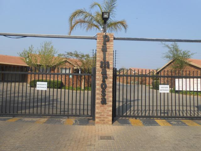 2 Bedroom Sectional Title for Sale For Sale in Equestria - Home Sell - MR096949