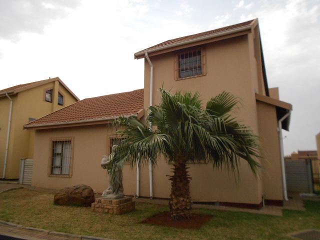 3 Bedroom House for Sale For Sale in Vanderbijlpark - Private Sale - MR097072