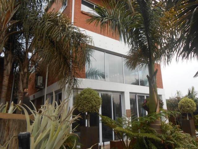 3 Bedroom House for Sale For Sale in Newlands - Private Sale - MR099193