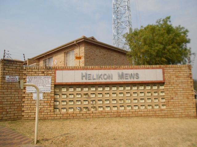 Apartment for Sale For Sale in Randfontein - Private Sale - MR099200