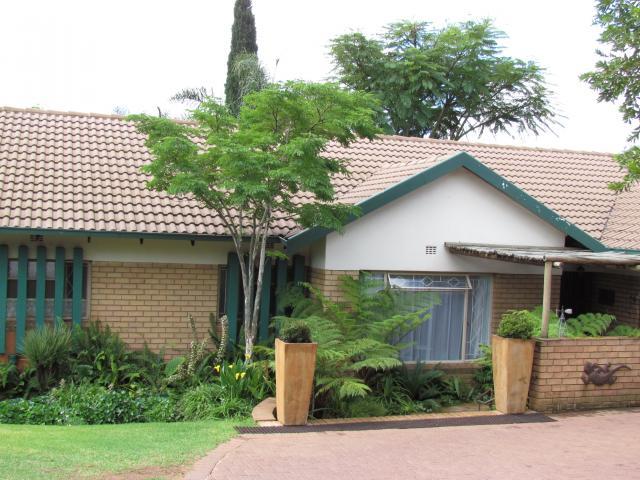 4 Bedroom House for Sale For Sale in Emalahleni (Witbank)  - Private Sale - MR099353