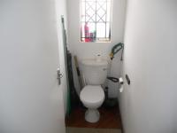 Bathroom 1 - 2 square meters of property in Randburg