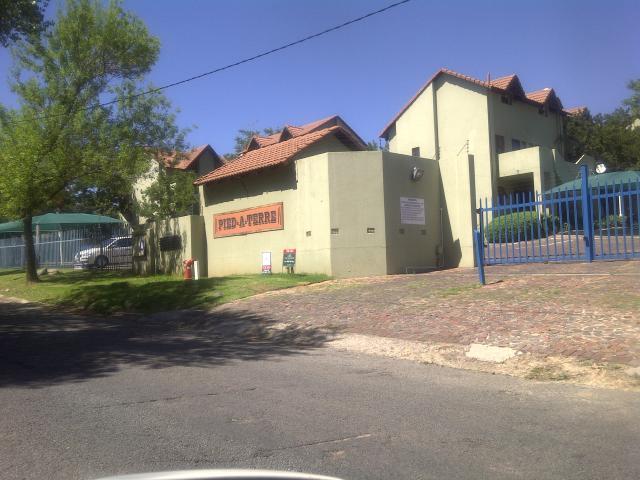 Apartment for Sale For Sale in Ferndale - JHB - Home Sell - MR099718