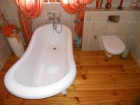 Bathroom 1 - 5 square meters of property in Tergniet