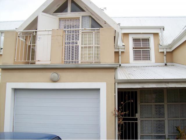 2 Bedroom Apartment for Sale For Sale in Nelspruit Central - Private Sale - MR099812