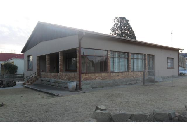 4 Bedroom House for Sale For Sale in Senekal - Private Sale - MR099900