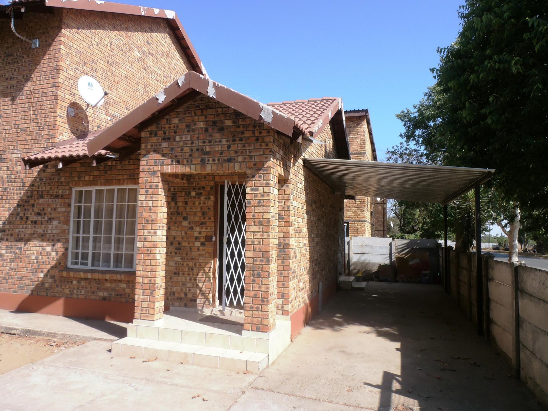 Front View of property in Rustenburg