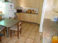 Kitchen - 25 square meters of property in South Crest