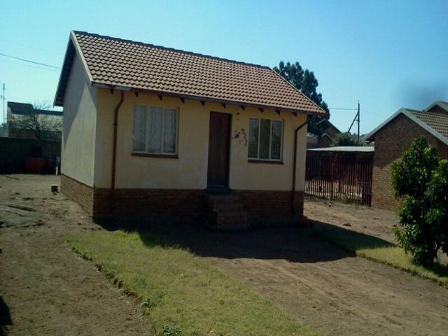 2 Bedroom House for Sale For Sale in Soshanguve - Home Sell - MR099965