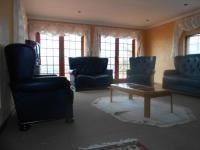 Lounges - 32 square meters of property in Meerhof
