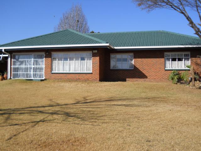 3 Bedroom House for Sale For Sale in Kriel - Private Sale - MR100103