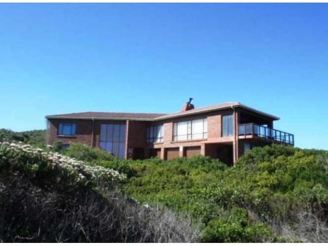 8 Bedroom House for Sale For Sale in St Francis Bay - Home Sell - MR100229