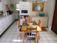 Kitchen - 24 square meters of property in Mossel Bay