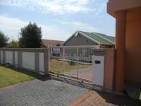 3 Bedroom 1 Bathroom House for Sale for sale in Lenasia South