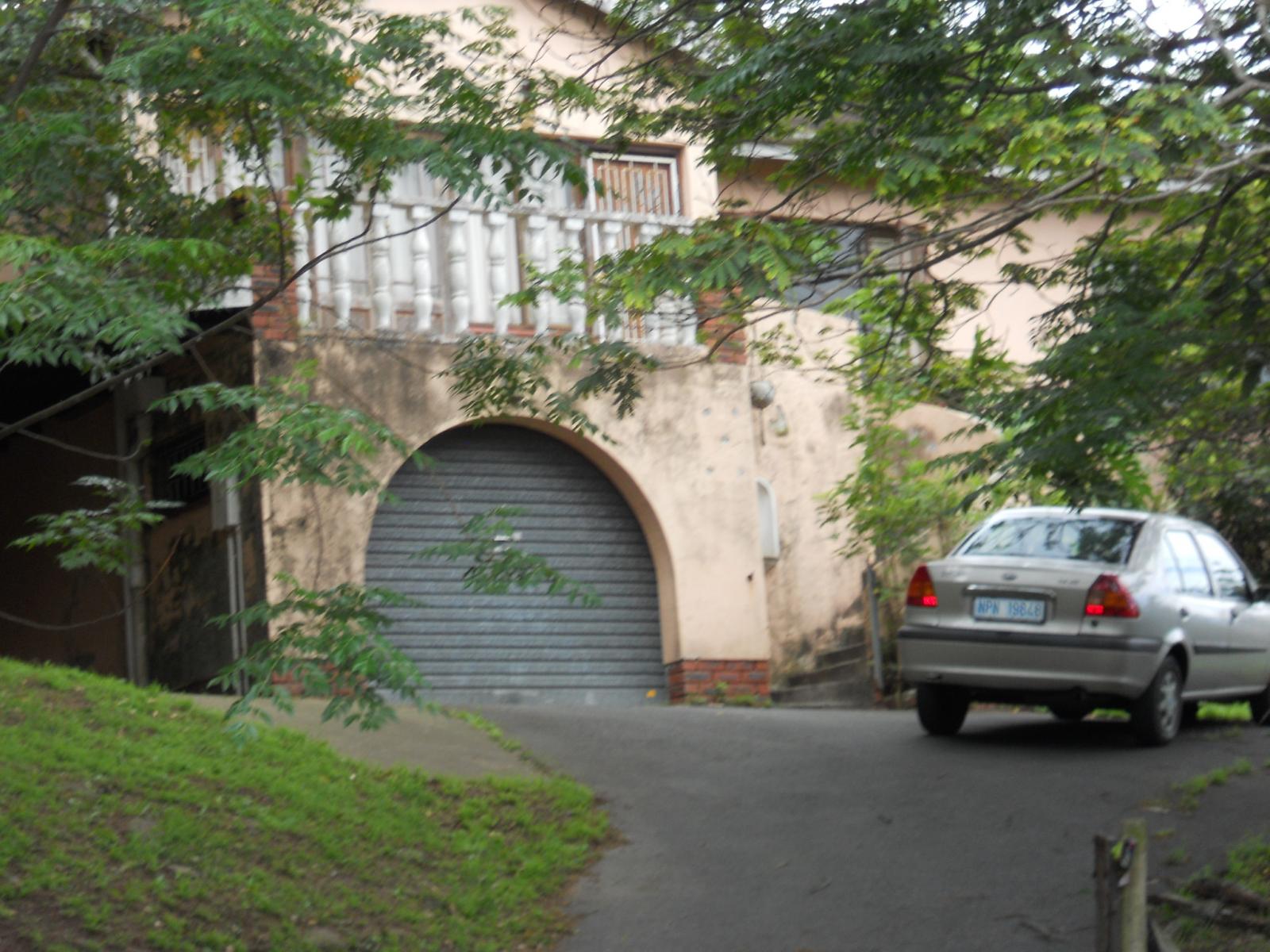 Front View of property in Pinetown 