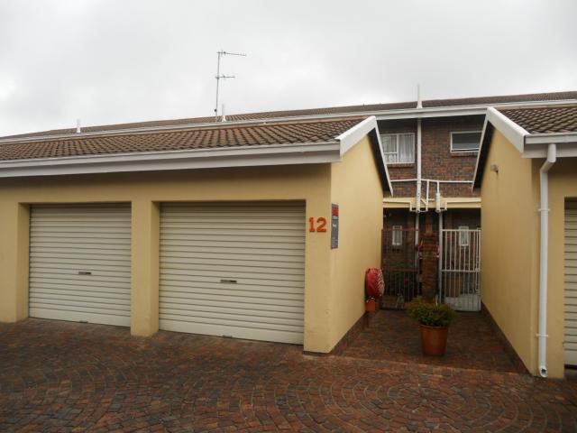 3 Bedroom Cluster for Sale For Sale in Randburg - Home Sell - MR100639