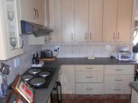 Kitchen - 22 square meters of property in Mooiplaats