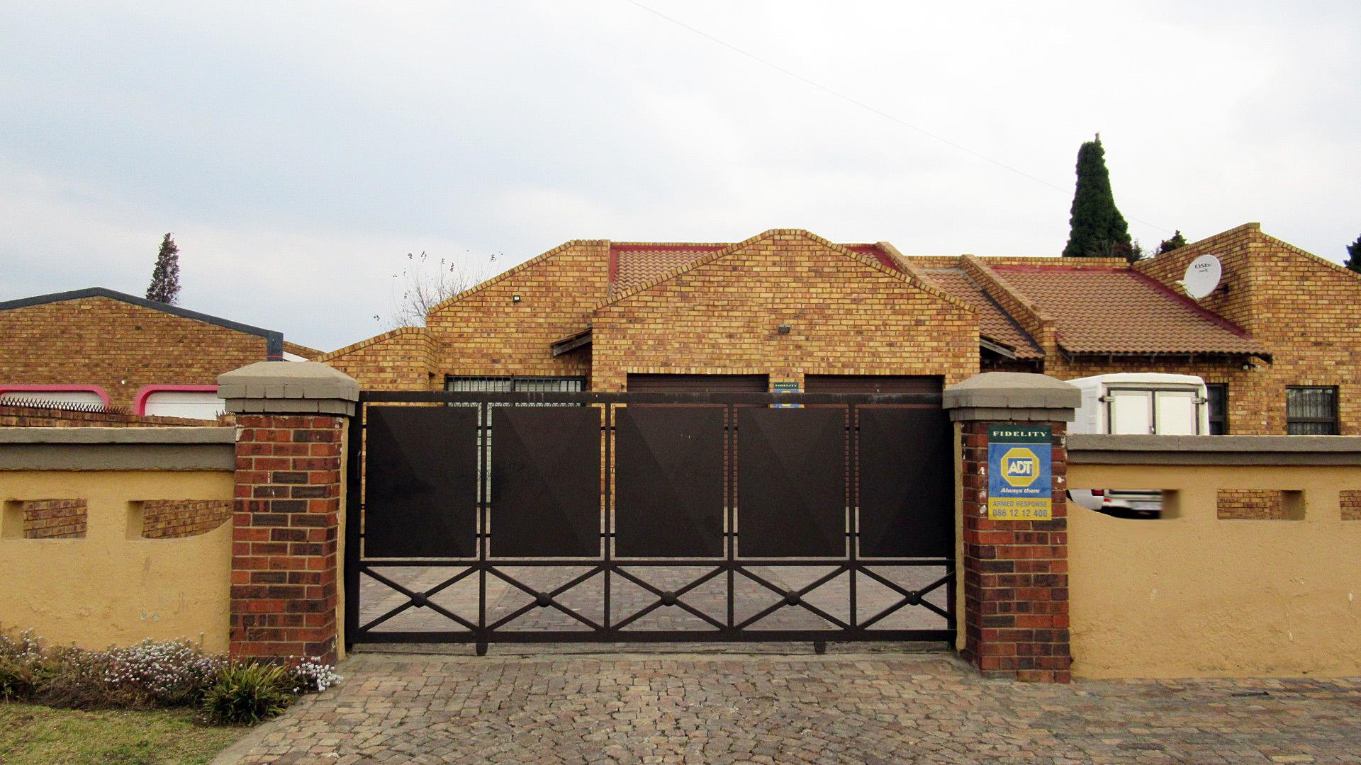 Standard Bank EasySell 3 Bedroom House for Sale in Windmill