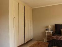 Main Bedroom of property in Windmill Park