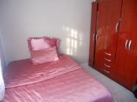 Bed Room 1 - 12 square meters of property in Lenasia South
