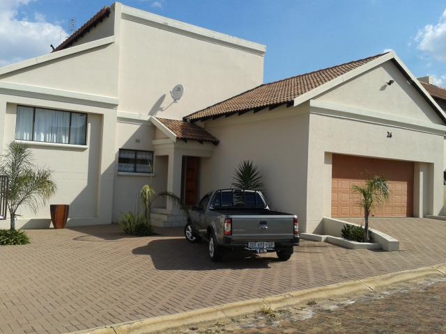 4 Bedroom House for Sale For Sale in Bronkhorstspruit - Home Sell - MR100749