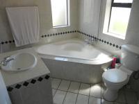 Bathroom 2 - 7 square meters of property in Tergniet