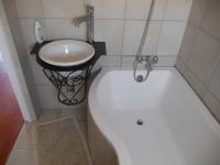 Bathroom 3+ - 3 square meters of property in Tergniet