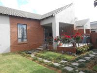 3 Bedroom 2 Bathroom Simplex for Sale for sale in Mooikloof Ridge