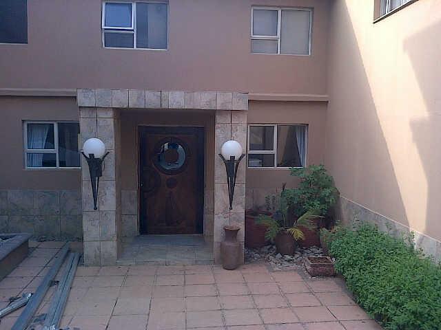 8 Bedroom House for Sale For Sale in Houghton Estate - Home Sell - MR101119
