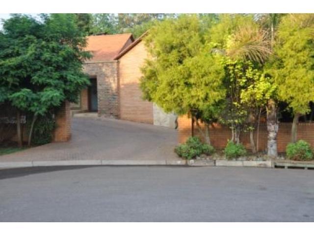 3 Bedroom House for Sale For Sale in Centurion Golf Estate - Home Sell - MR101188