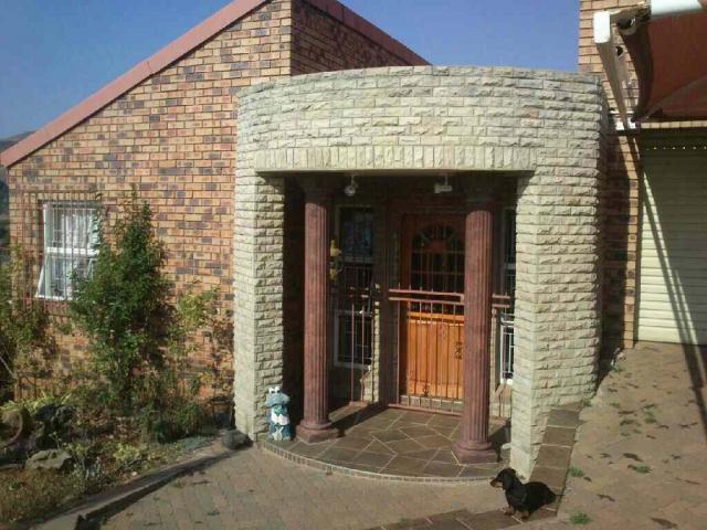 3 Bedroom House for Sale For Sale in Fouriesburg - Private Sale - MR101261