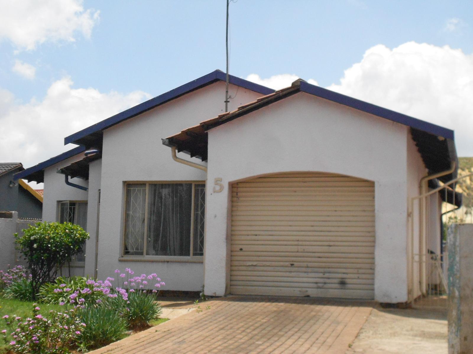 Front View of property in Boksburg