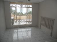 Main Bedroom - 17 square meters of property in Uvongo