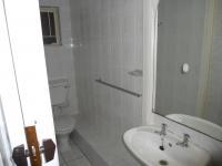 Bathroom 1 - 3 square meters of property in Uvongo