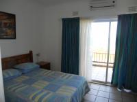 Bed Room 2 - 8 square meters of property in Port Edward