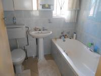 Main Bathroom - 3 square meters of property in Alveda