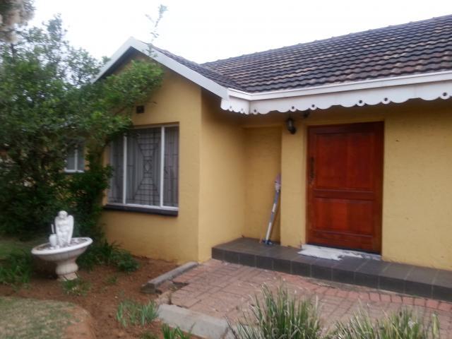 2 Bedroom House for Sale For Sale in Crystal Park - Home Sell - MR101639