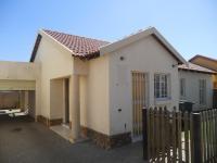 3 Bedroom 1 Bathroom Cluster for Sale for sale in Chantelle