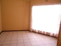 Bed Room 1 - 15 square meters of property in Dalpark