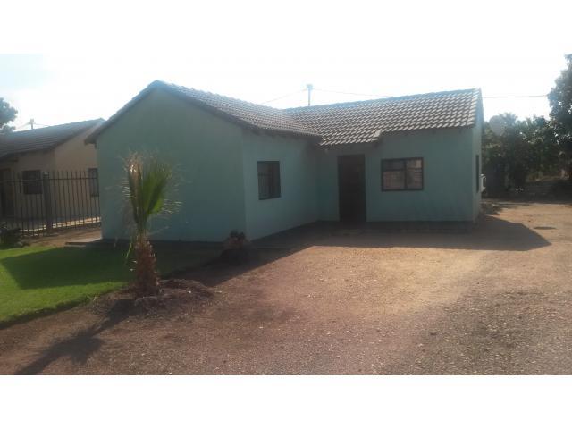 2 Bedroom House for Sale For Sale in Ga-Rankuwa - Private Sale - MR101892