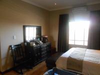Main Bedroom - 44 square meters of property in Silver Lakes Golf Estate