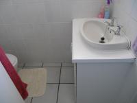 Bathroom 1 - 3 square meters of property in Sedgefield