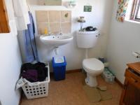 Bathroom 3+ - 6 square meters of property in Sedgefield