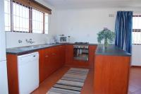 Kitchen - 13 square meters of property in Pringle Bay