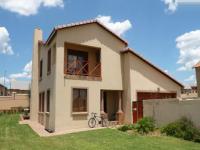 Front View of property in Silver Lakes Golf Estate