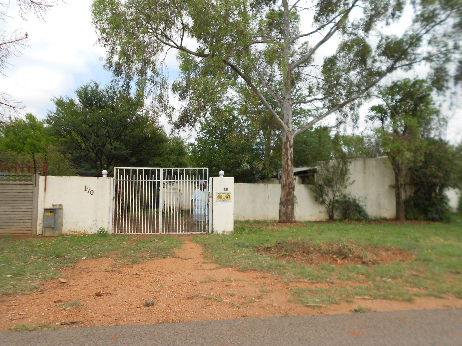 Front View of property in Klipwater